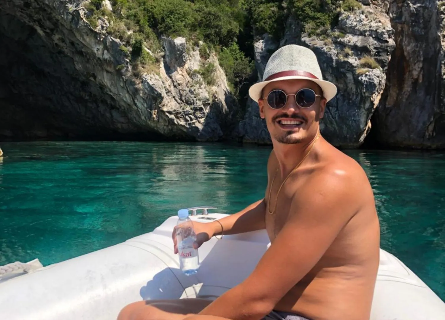 Botel Tour Di Karaburun, Isola Di Sazan E Grotta Di Haxhi Aliu Hotel Vlore Albania